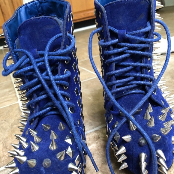 🆕 Vintage Brand Spiked Blue Heels - Picture 5 of 7